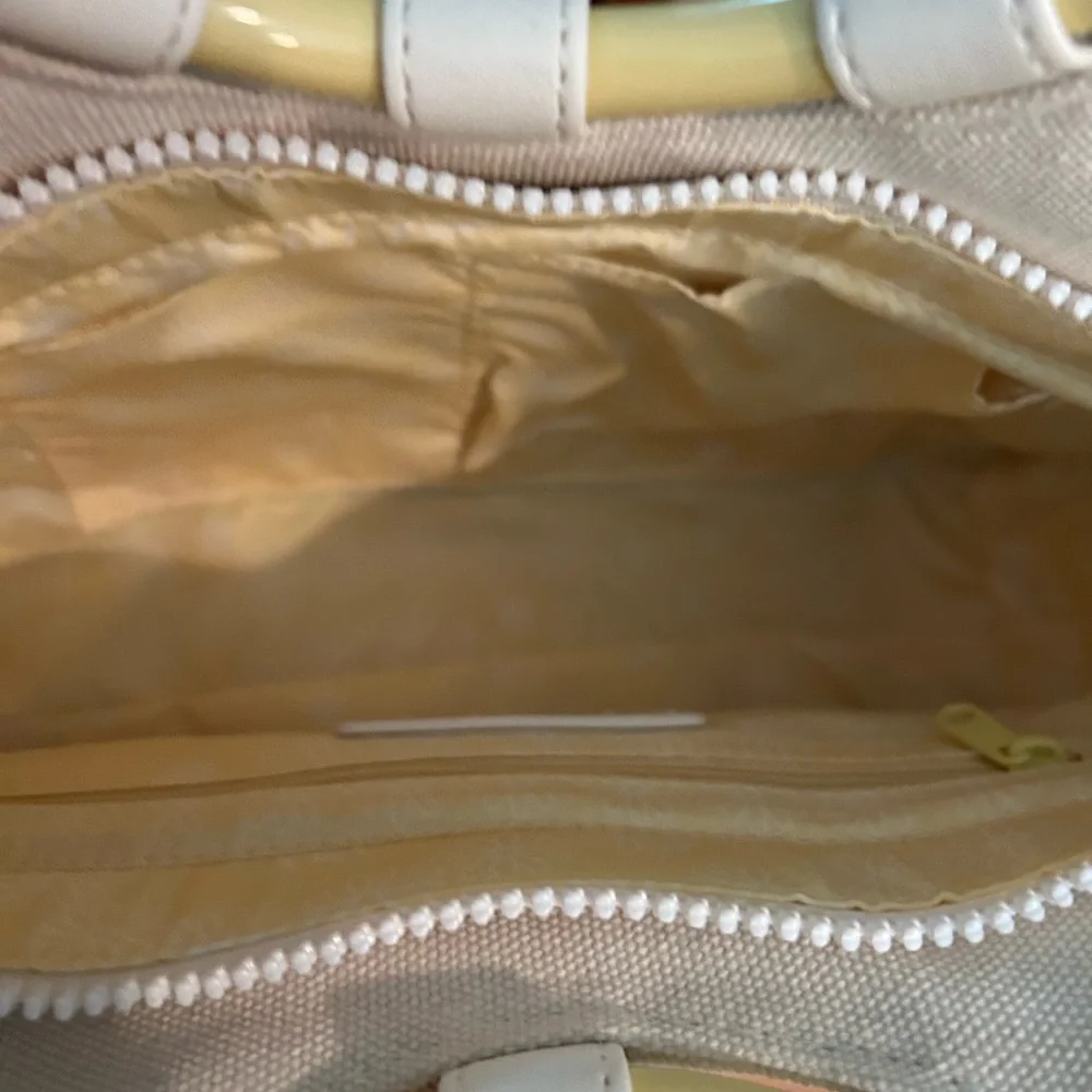 Betsey Johnson Cream Floral Handbag - Picture 6 of 7